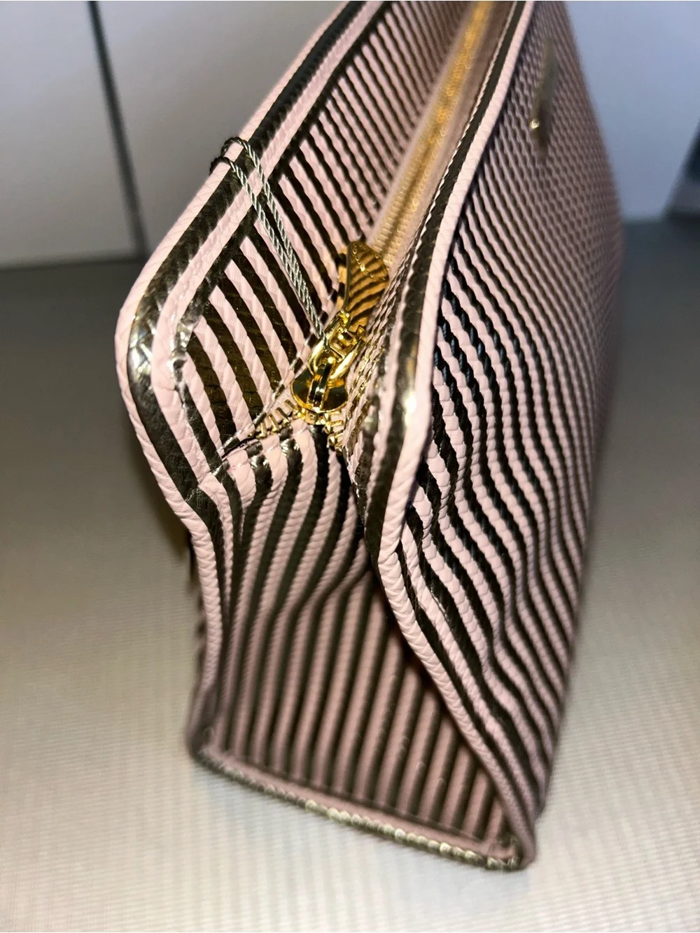 NWT Vince Camuto clutch